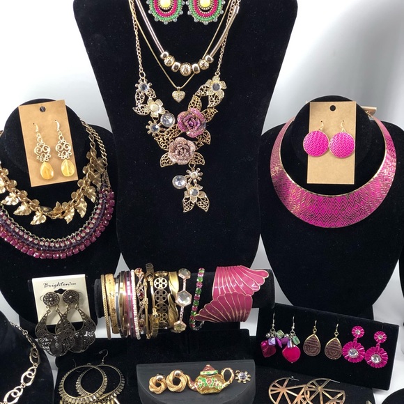 Beautiful Vintage To Now Jewelry Lot - Picture 2 of 11